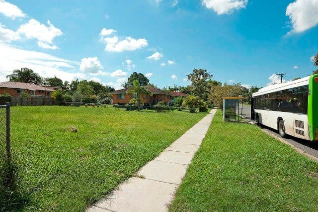 100 Sinclair Drive, CAROLE PARK QLD 4300, Carole Park - Thumbnail 3