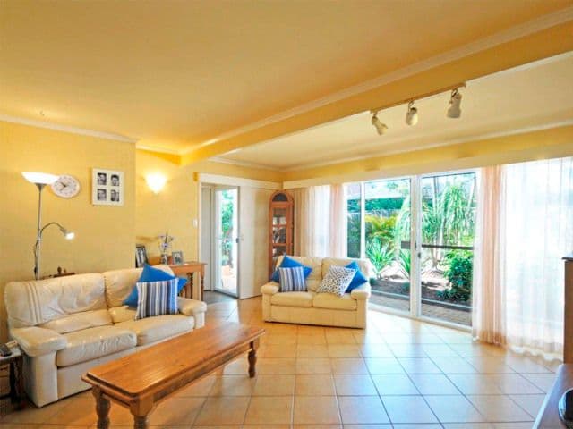 16 Santa Monica Road, MIAMI QLD 4220, Miami - Thumbnail 8