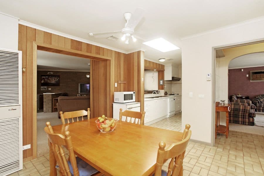 3 Marlborough Crescent, HOPPERS CROSSING VIC 3029, Hoppers Crossing - Thumbnail 3
