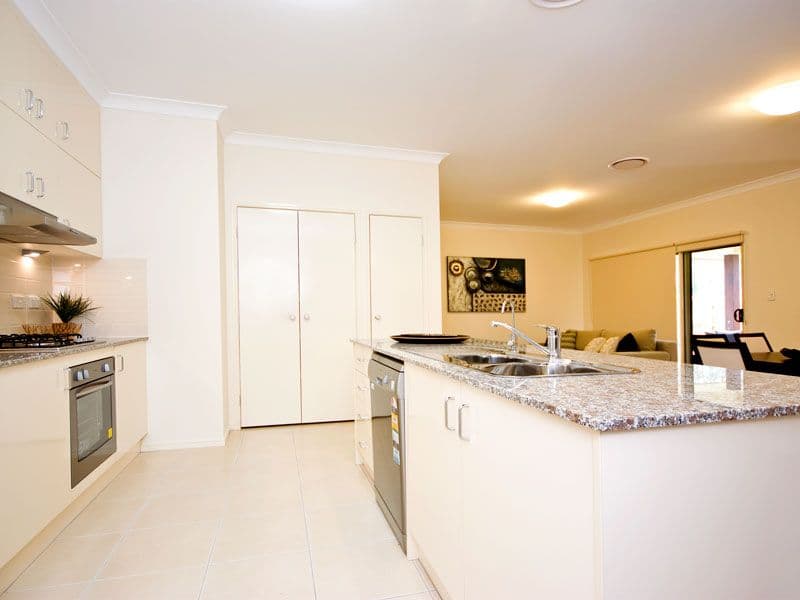 9 Perregreen Street, DOOLANDELLA QLD 4077, Doolandella - Thumbnail 3