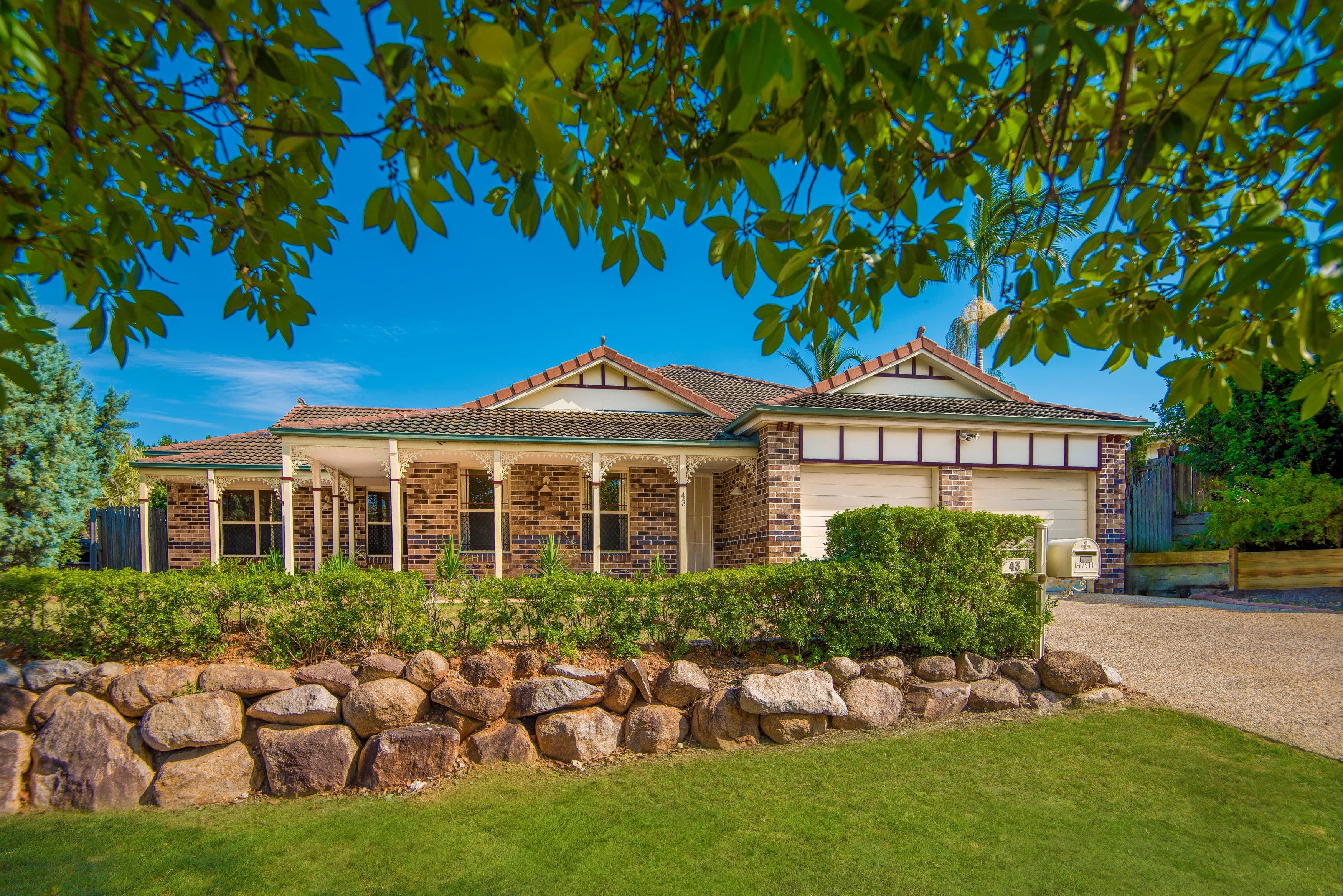 43 Oxford Crescent, Bridgeman Downs QLD 4035, Bridgeman Downs - Thumbnail 2