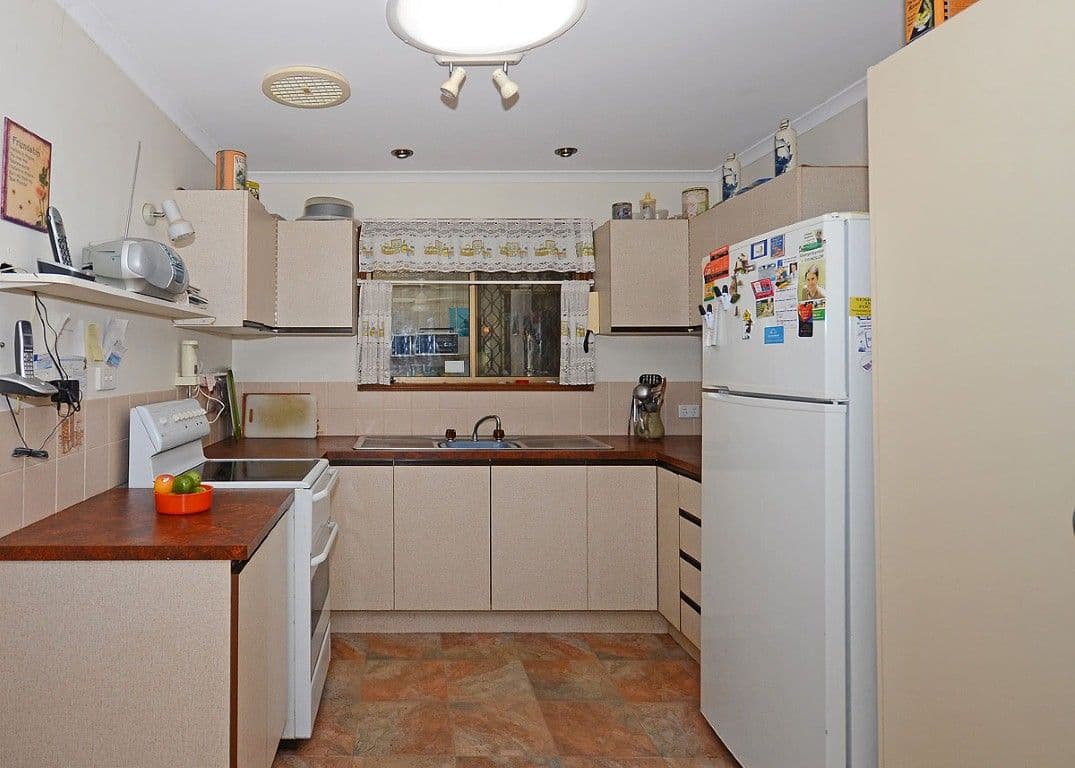 14 Totness Street, TORQUAY QLD 4655, Torquay - Thumbnail 5
