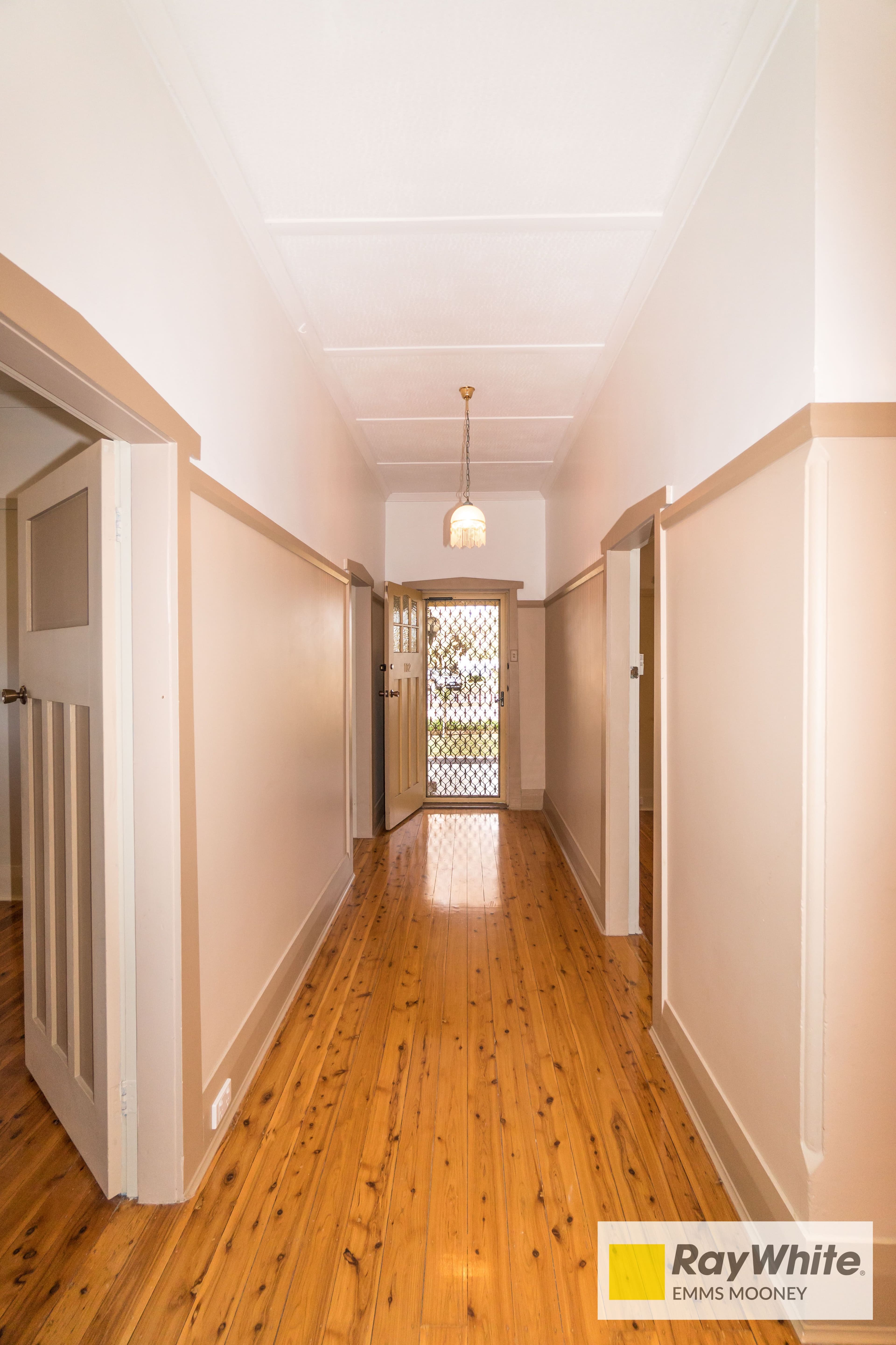 102 Fitzroy Street, Cowra - Thumbnail 2