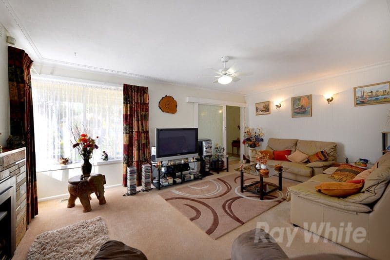 7 James Road, FERNTREE GULLY VIC 3156, Ferntree Gully - Thumbnail 2