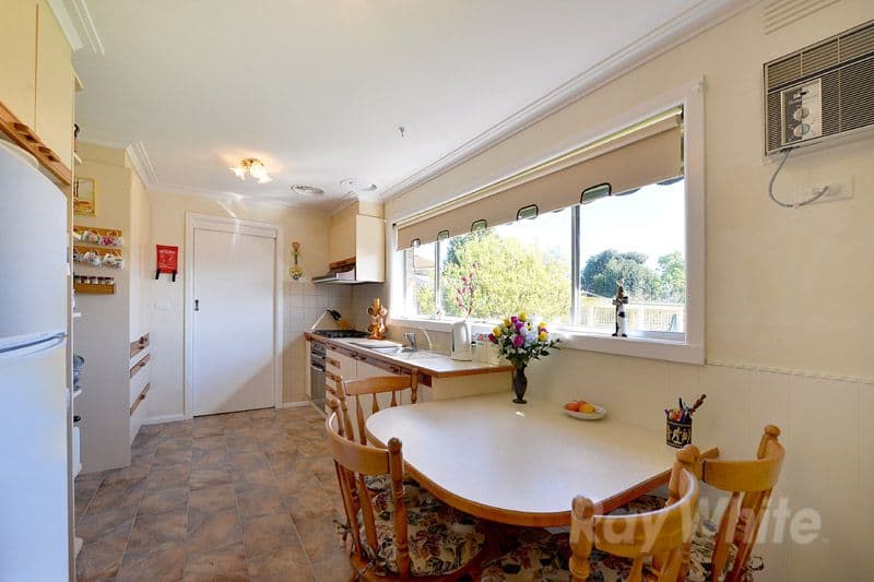 7 James Road, FERNTREE GULLY VIC 3156, Ferntree Gully - Thumbnail 3