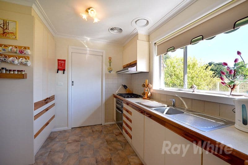 7 James Road, FERNTREE GULLY VIC 3156, Ferntree Gully - Thumbnail 4