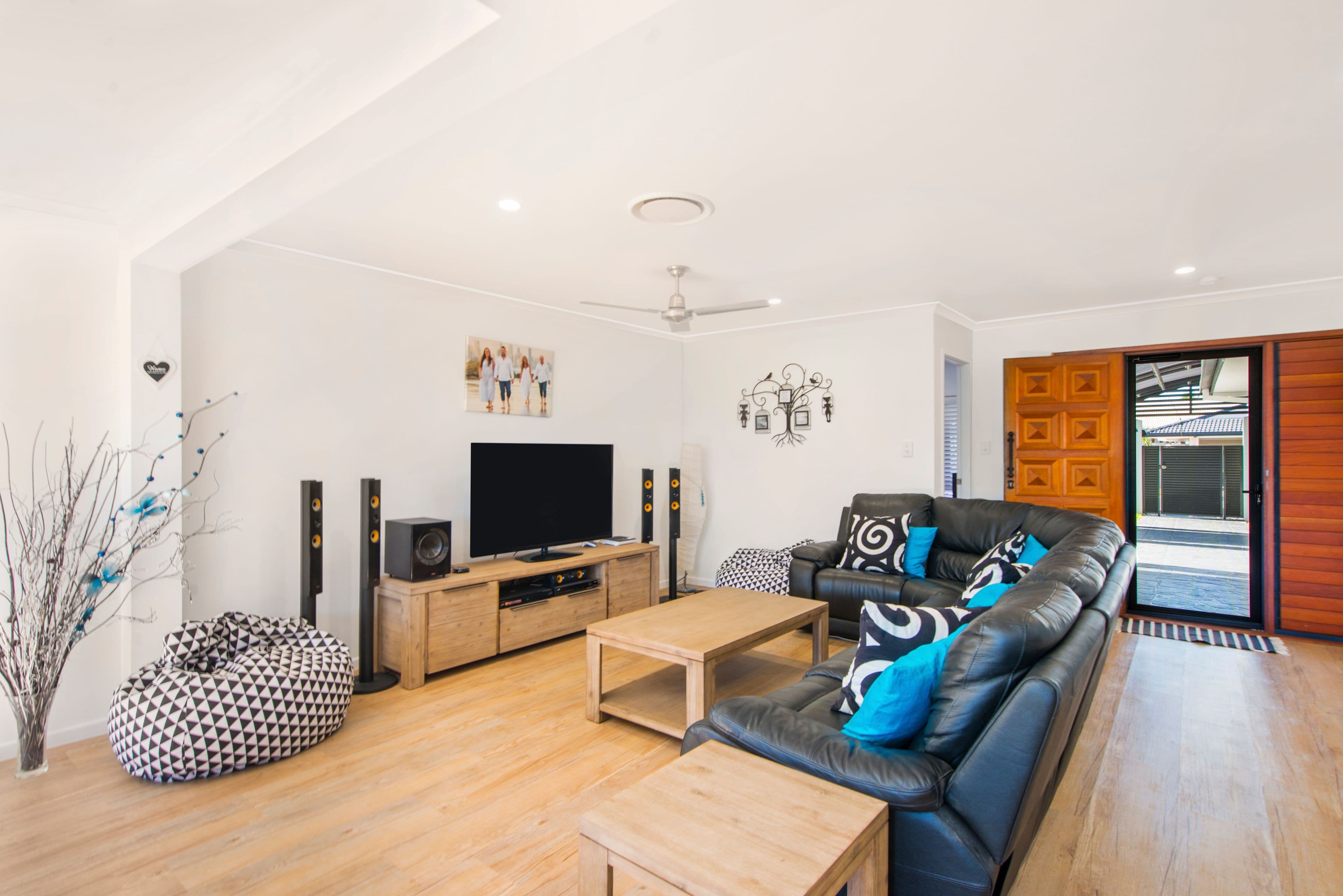 26 Verdichio Avenue, Mermaid Waters QLD 4218, Mermaid Waters - Thumbnail 4
