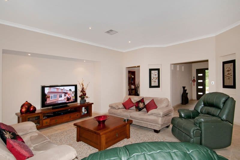 3 Loxton Street, DUDLEY PARK WA 6210, Dudley Park - Thumbnail 2