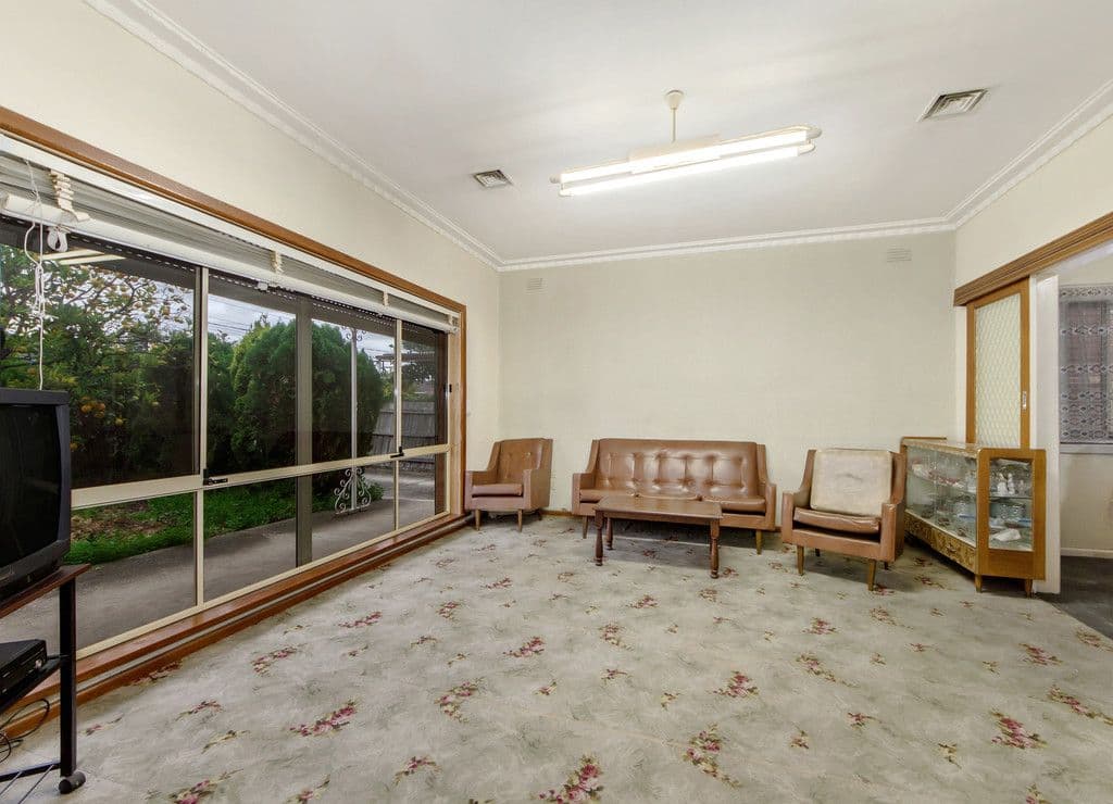 15 McIvor Road, St Albans VIC 3021, St Albans - Thumbnail 3