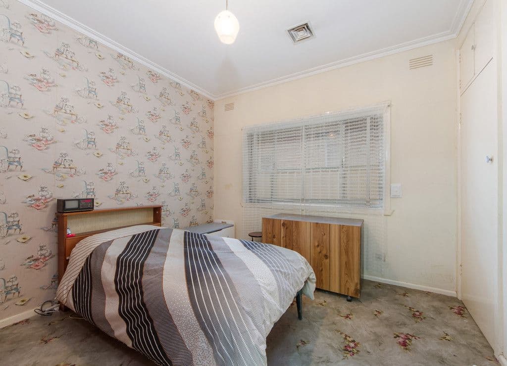 15 McIvor Road, St Albans VIC 3021, St Albans - Thumbnail 6