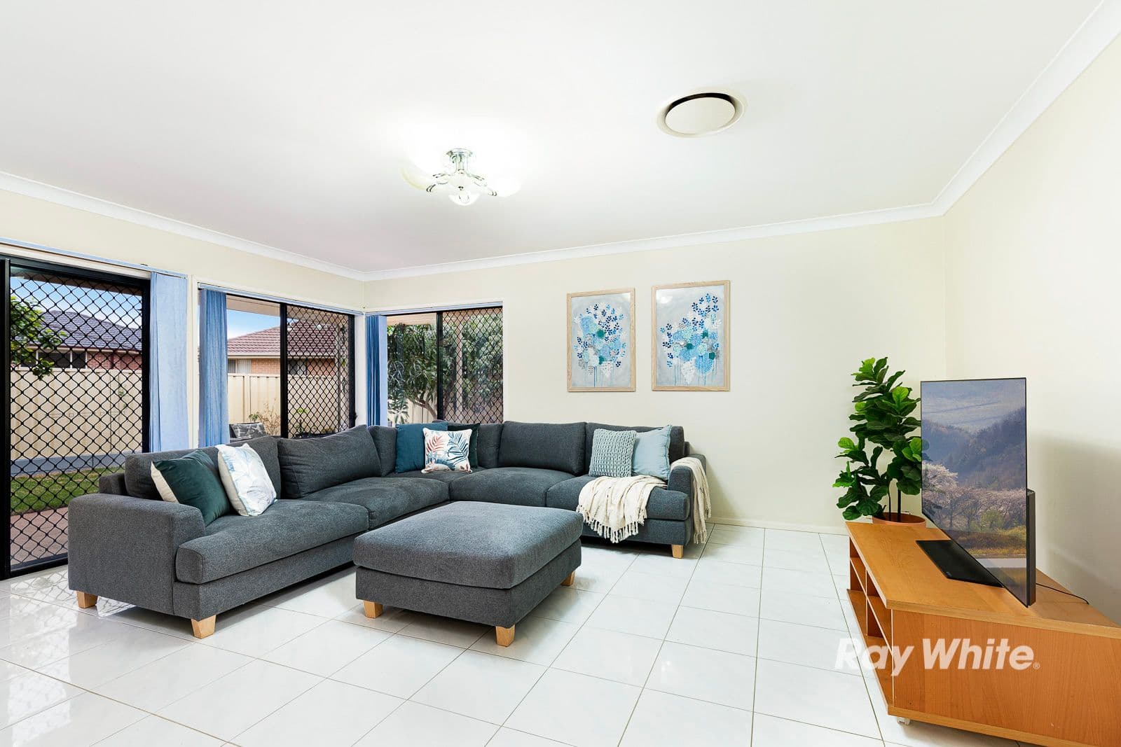 38 Blue Bell Circuit, Kellyville - Thumbnail 6