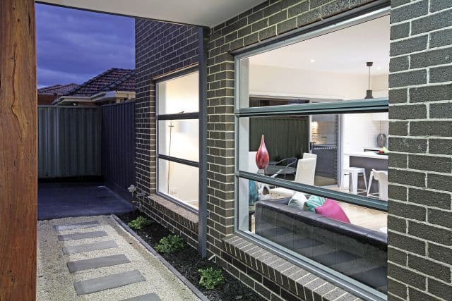 37 Purinuan Road, Reservoir VIC 3073, Reservoir - Thumbnail 2
