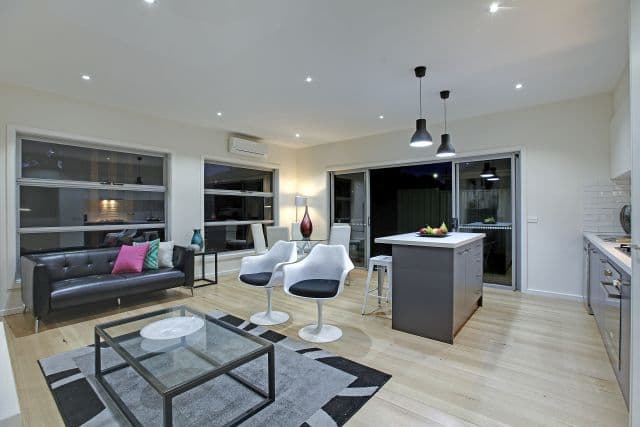 37 Purinuan Road, Reservoir VIC 3073, Reservoir - Thumbnail 4