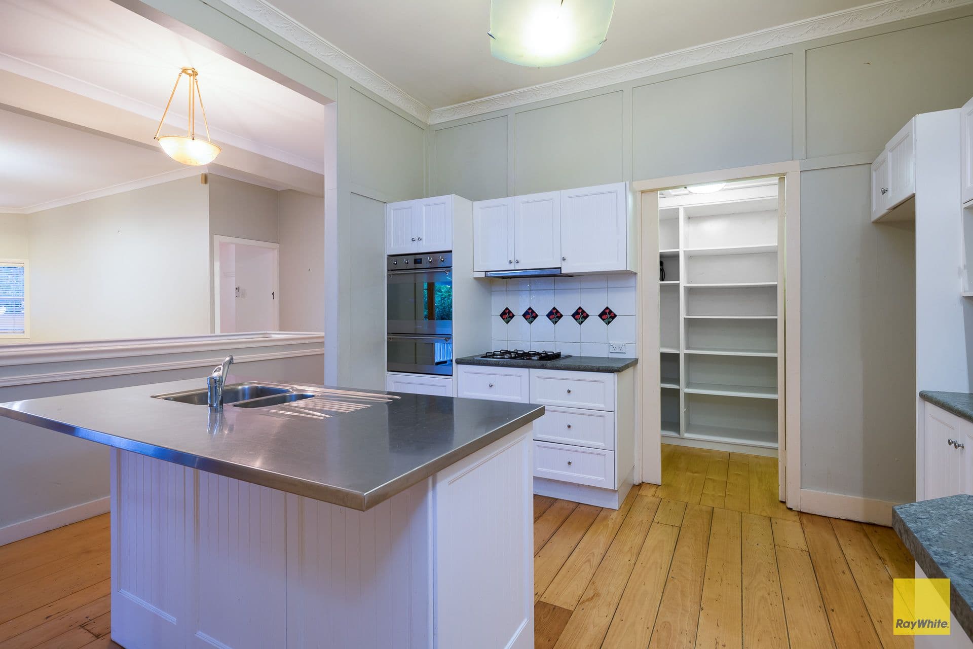 12 First Street, Camp Hill QLD 4152, Camp Hill - Thumbnail 4