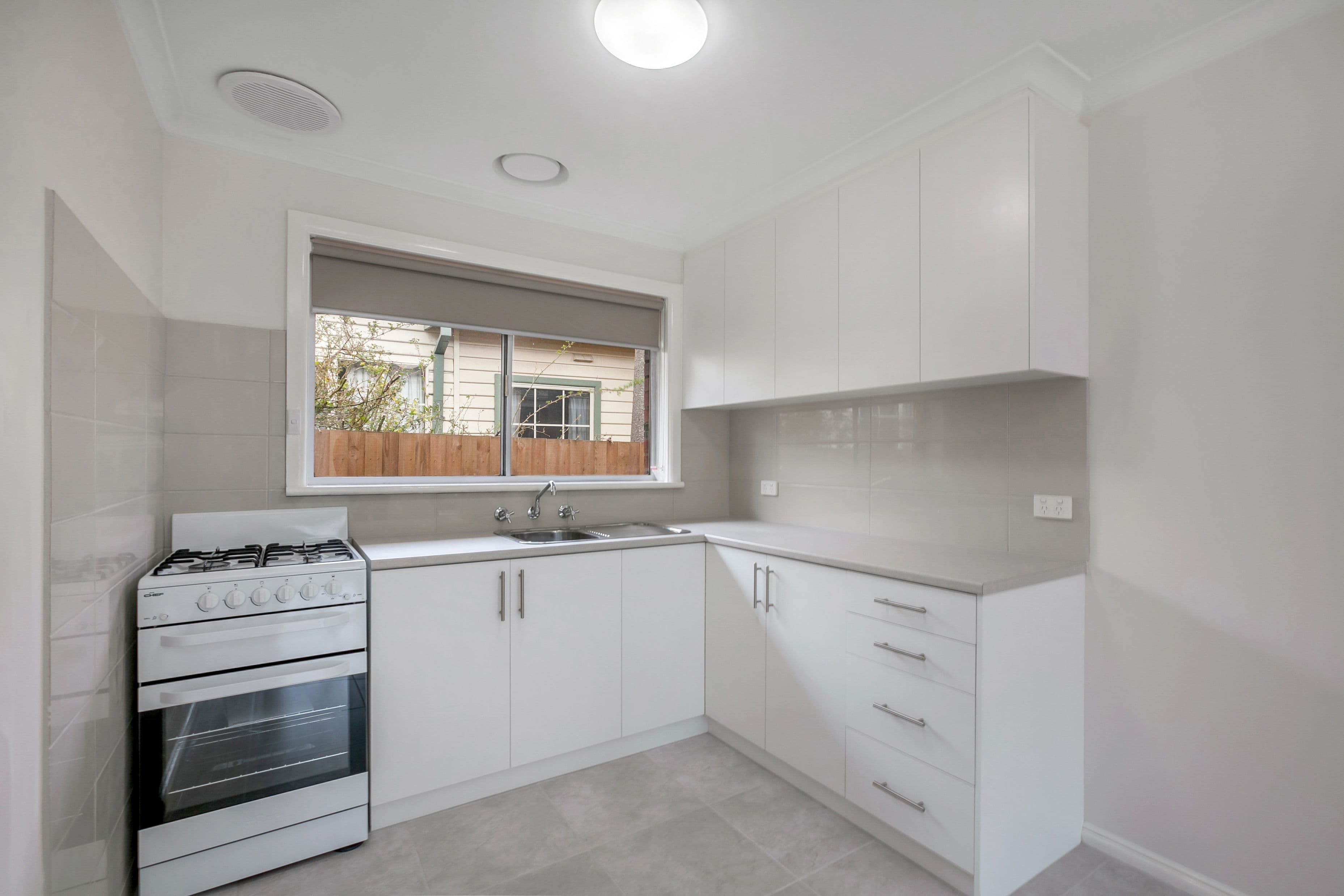 16-18 Compton Street, Reservoir VIC 3073, Reservoir - Thumbnail 4