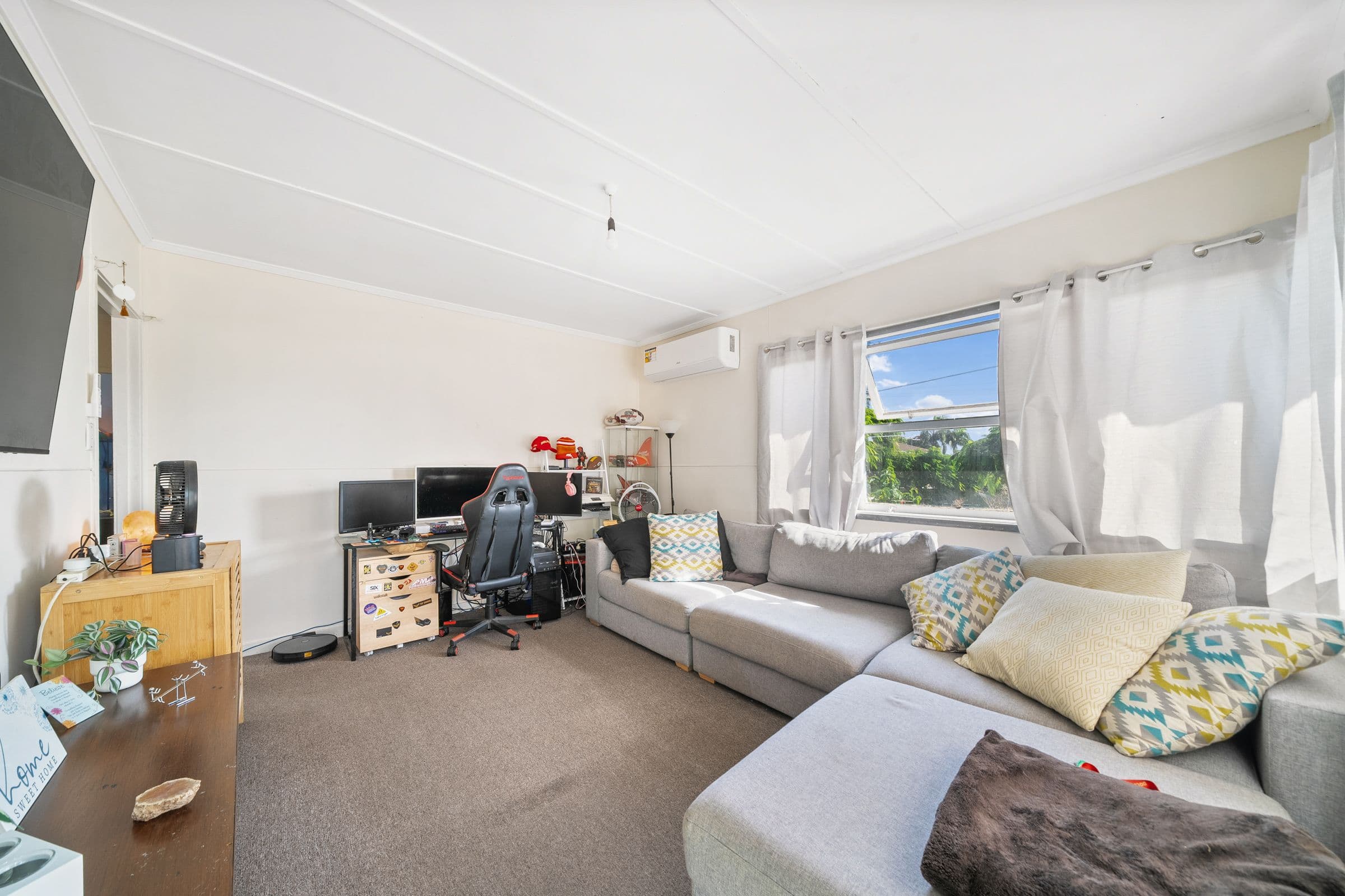 83 Grant Street, Redcliffe QLD 4020, Redcliffe - Thumbnail 2