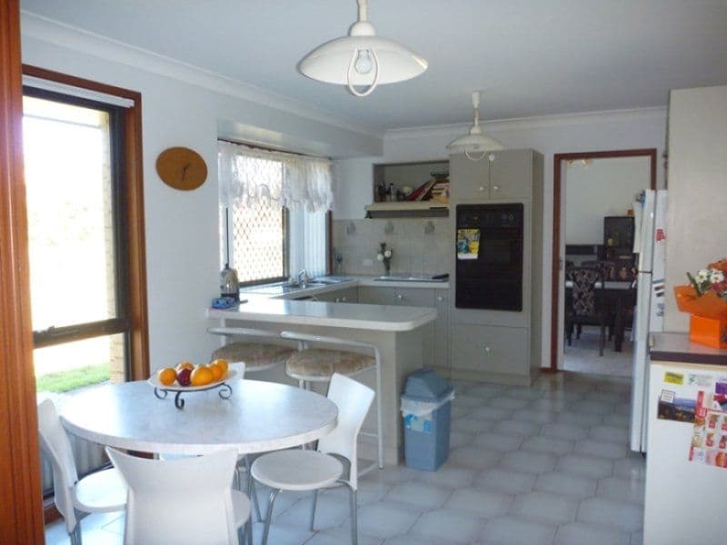 11 Regency Crescent, BERKELEY NSW 2506, Berkeley - Thumbnail 6