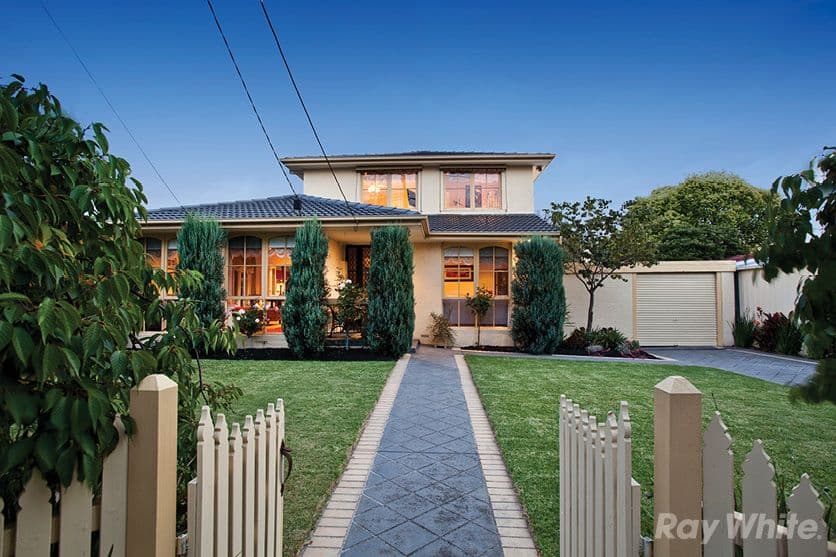 8 Kooringa Crescent, Wheelers Hill VIC 3150, Wheelers Hill - Thumbnail 2