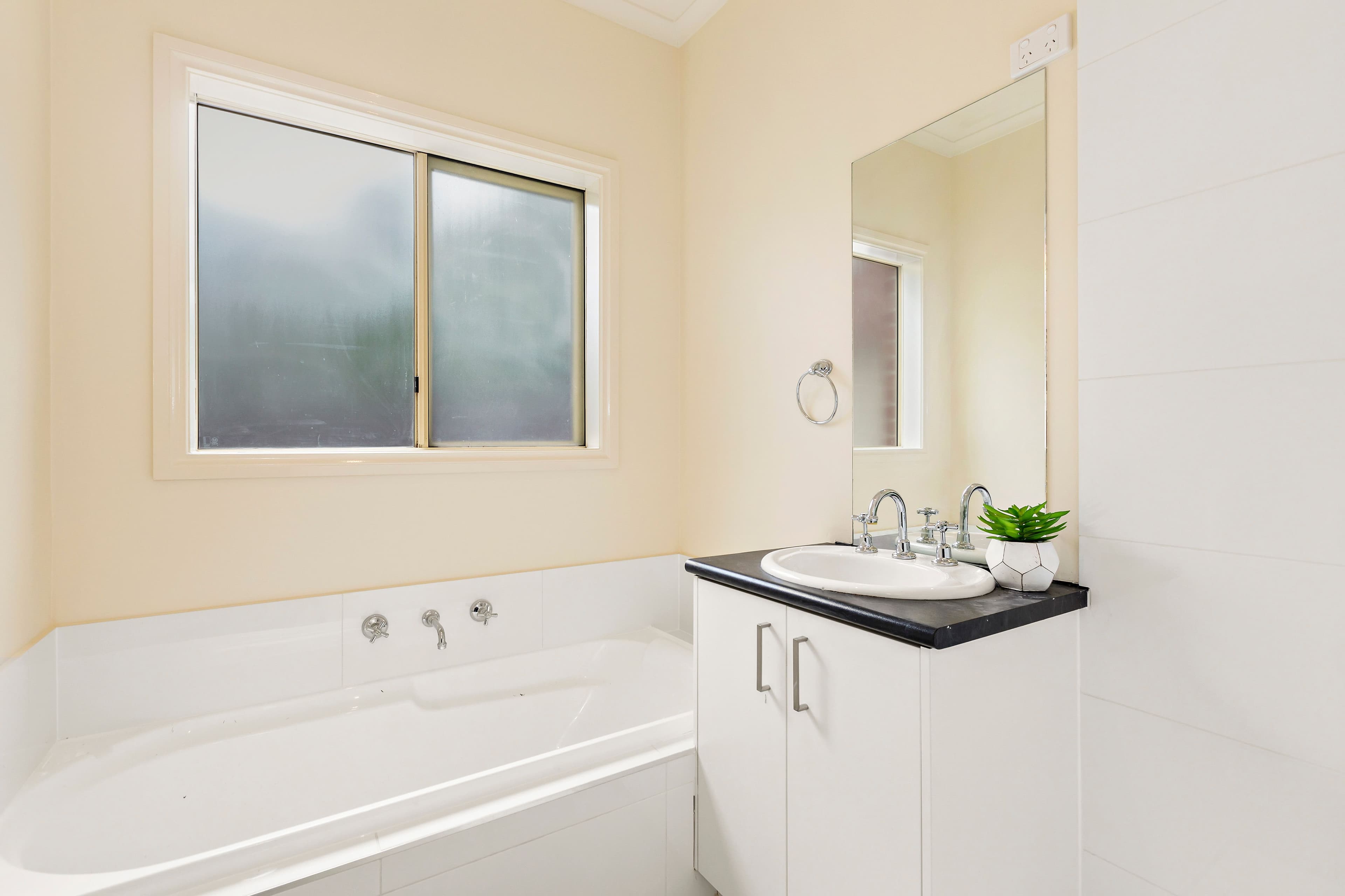 34 Heath Avenue, Oakleigh VIC 3166, Oakleigh - Thumbnail 7
