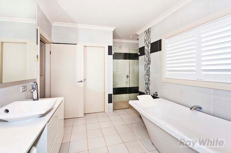 14  Lanceley Place, ABBOTSBURY NSW 2176, Abbotsbury - Thumbnail 5