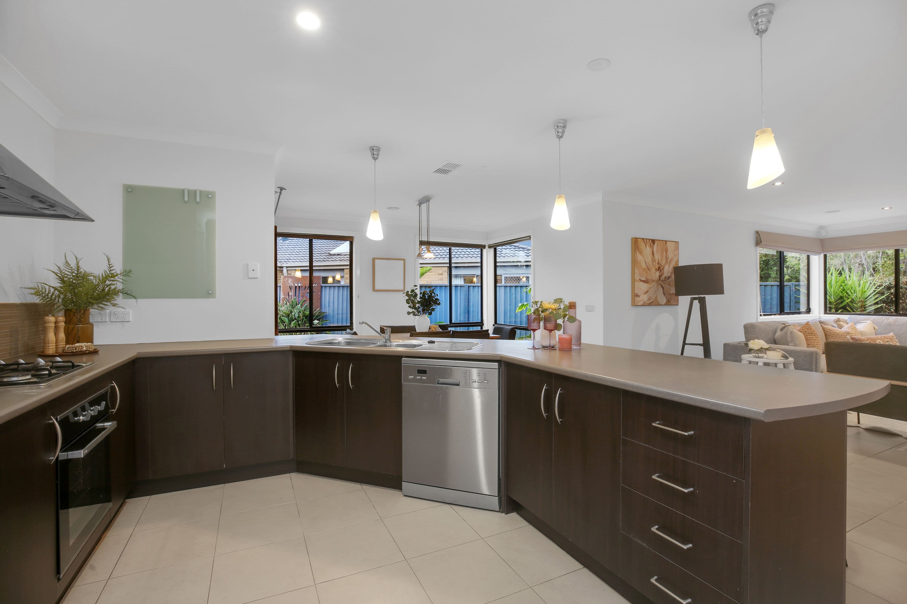 24 Ironbark Circuit, Pakenham VIC 3810, Pakenham - Thumbnail 2