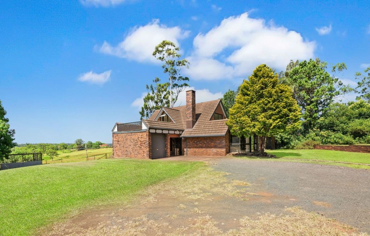 8 Bradys Road, Highfields QLD 4352, Highfields - Image 1