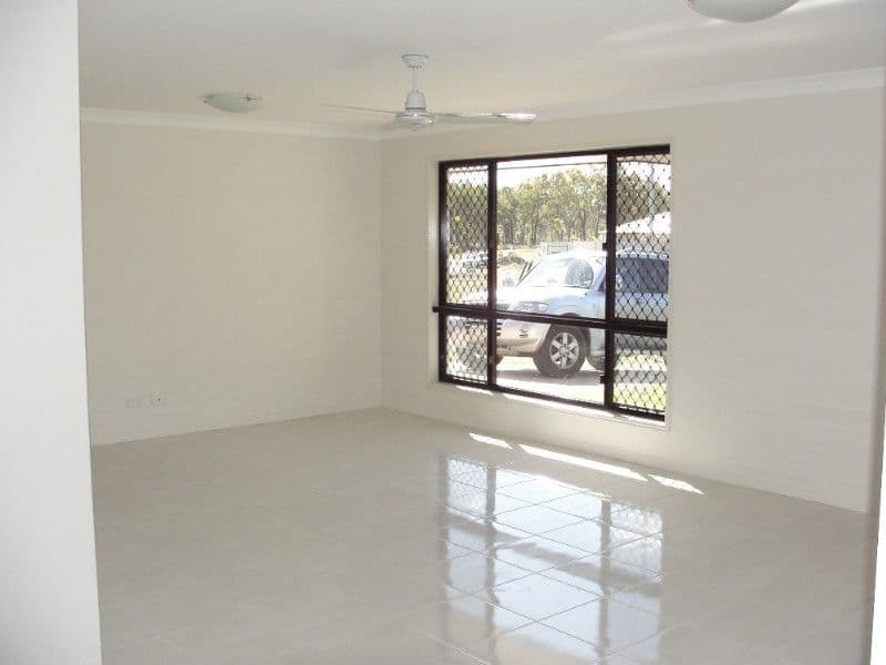 4 Primrose Avenue, NORMAN GARDENS QLD 4701, Norman Gardens - Thumbnail 3