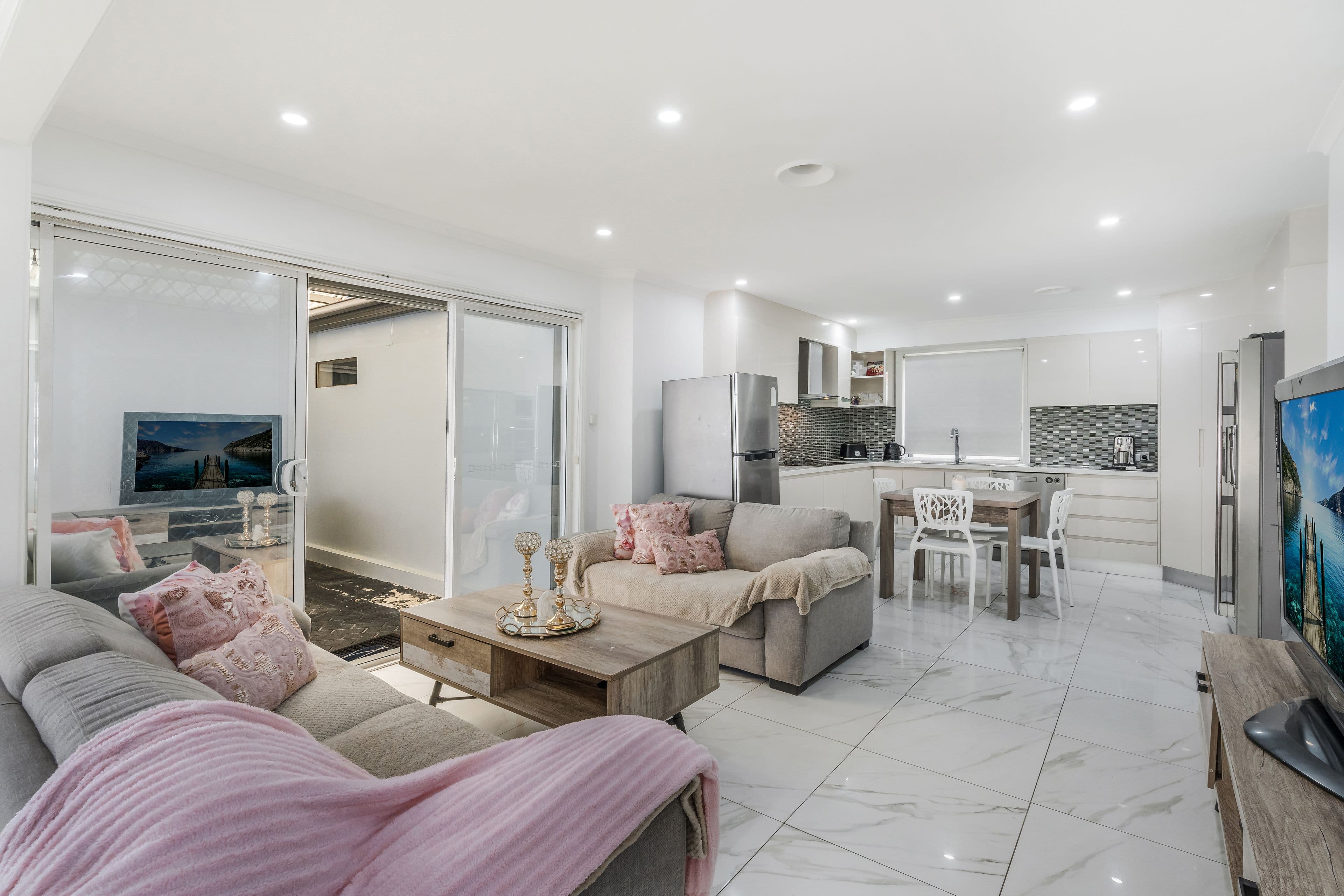 18 Whitsunday Circuit, Green Valley NSW 2168, Green Valley - Thumbnail 8