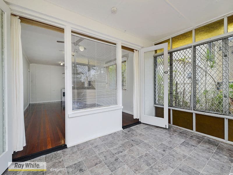 46A Eversleigh Road, Scarborough QLD 4020, Scarborough - Thumbnail 2