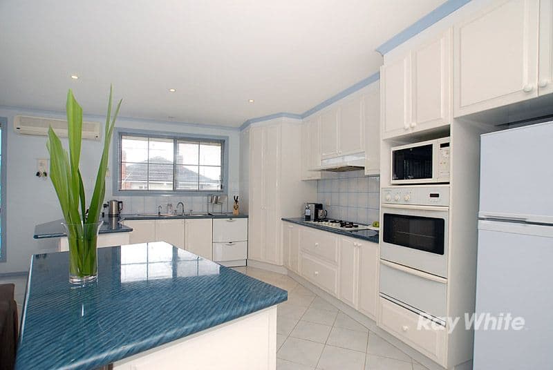 35 Fintonia Road, NOBLE PARK VIC 3174, Noble Park - Thumbnail 2
