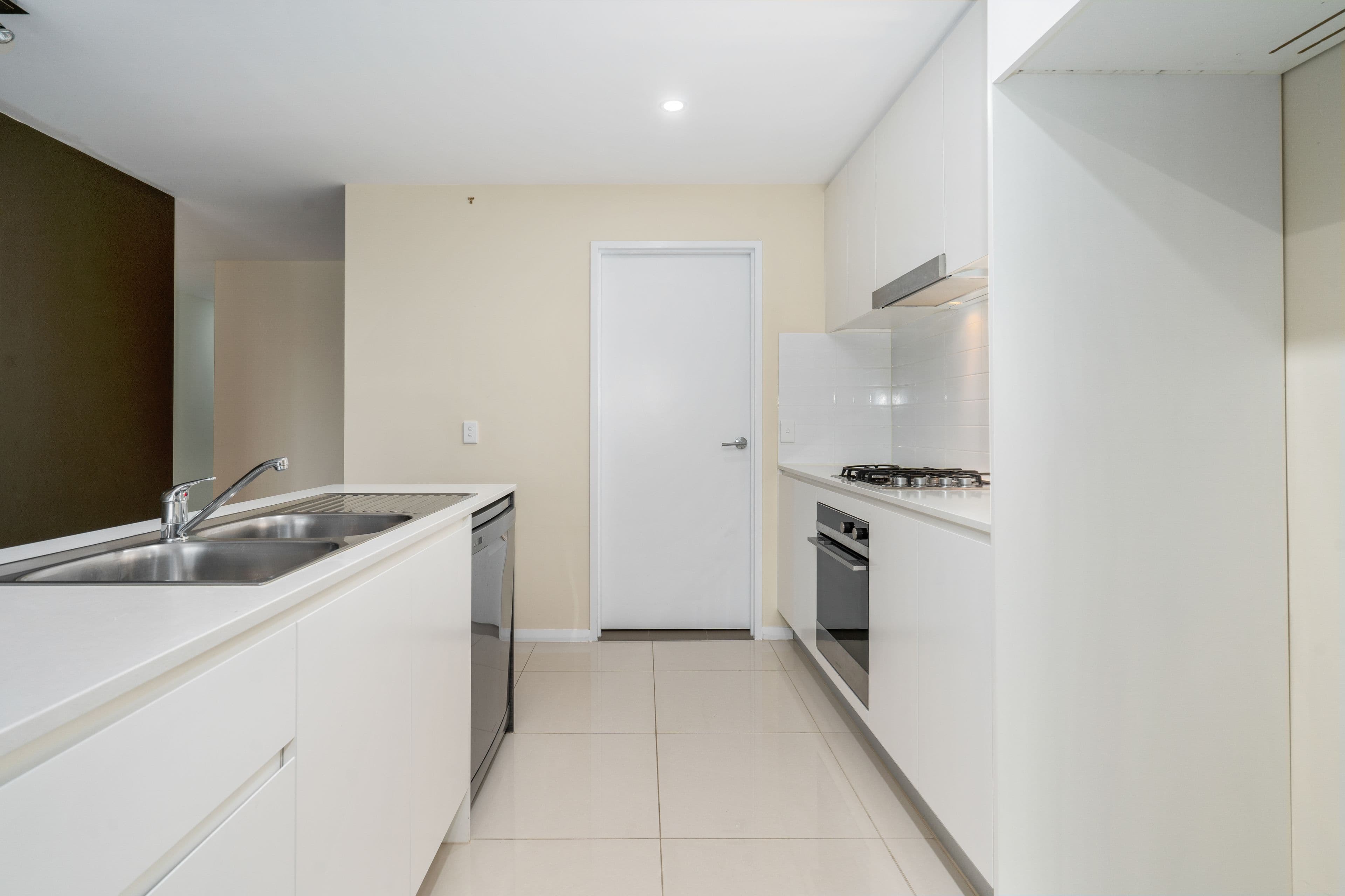 73/2-10 Tyler Street, Campbelltown NSW 2560, Campbelltown - Thumbnail 4