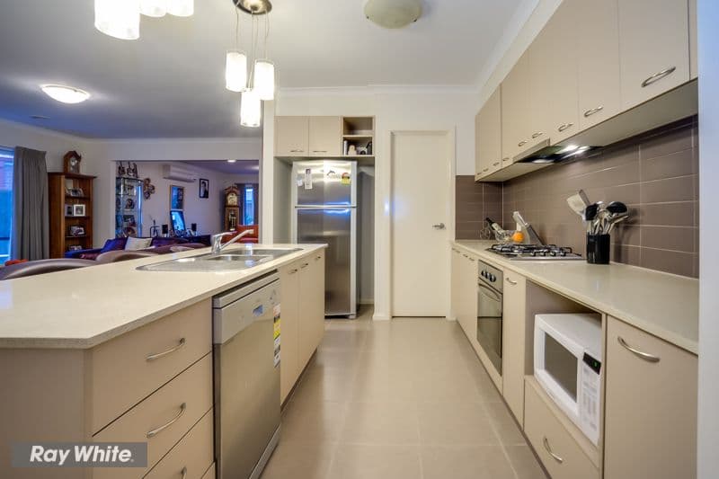 20 bradman Drive, TARNEIT VIC 3029, Tarneit - Thumbnail 5