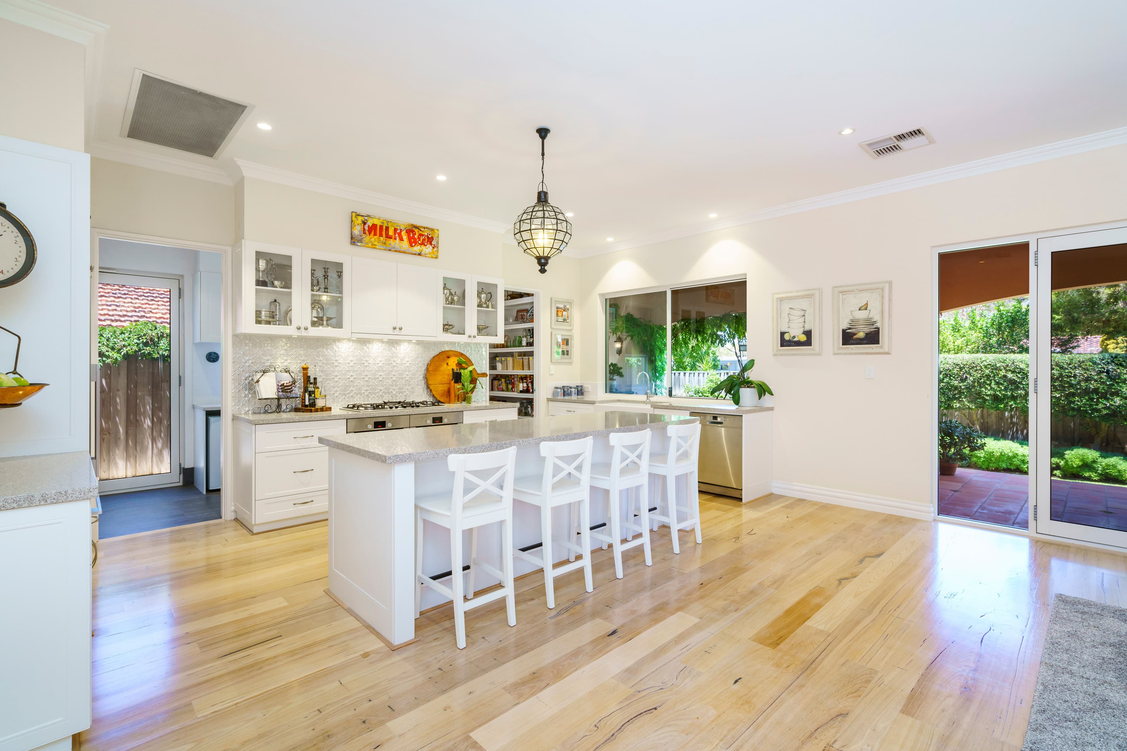 27 Glengariff Drive, Floreat WA 6014, Floreat - Thumbnail 7