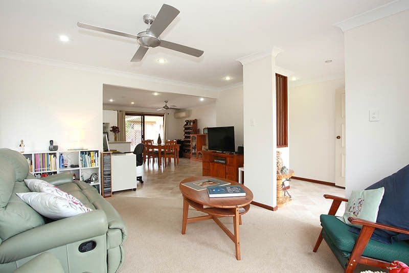 17 Paluna Street, RIVERHILLS QLD 4074, Riverhills - Thumbnail 5