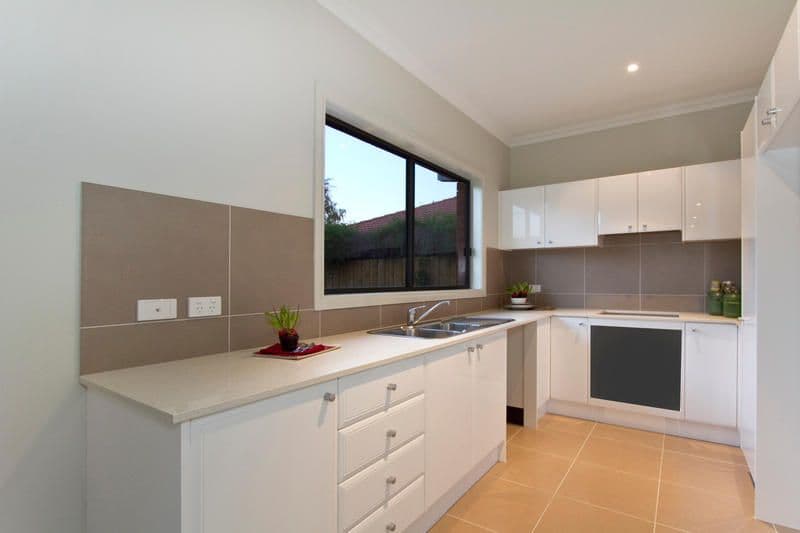 2B Holywood Grove, CARNEGIE VIC 3163, Carnegie - Thumbnail 8