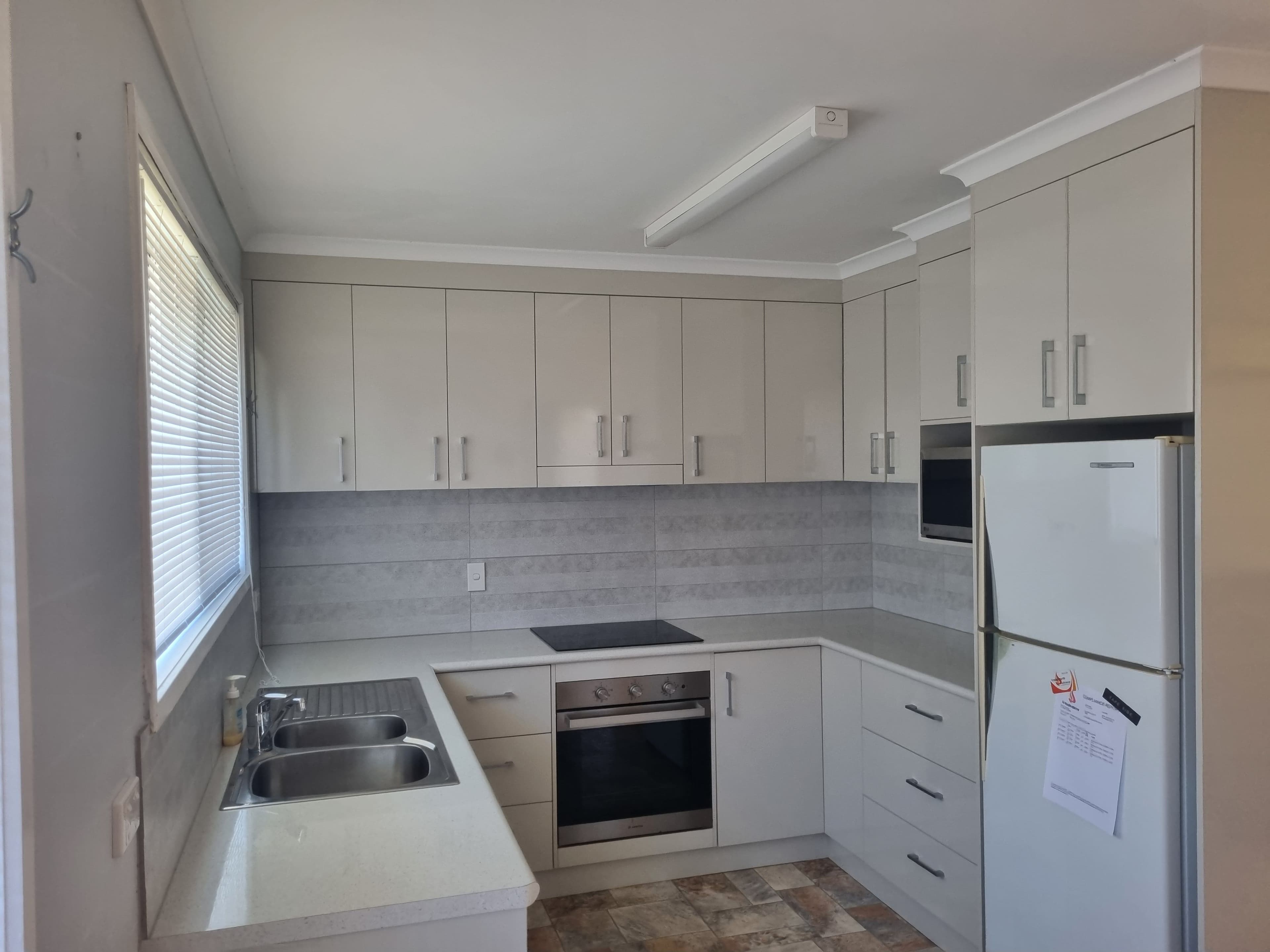 14 Swains Court, Boyne Island QLD 4680, Boyne Island - Thumbnail 4