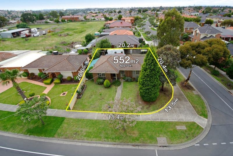 8 Pindari Avenue, EPPING VIC 3076, Epping - Image 1