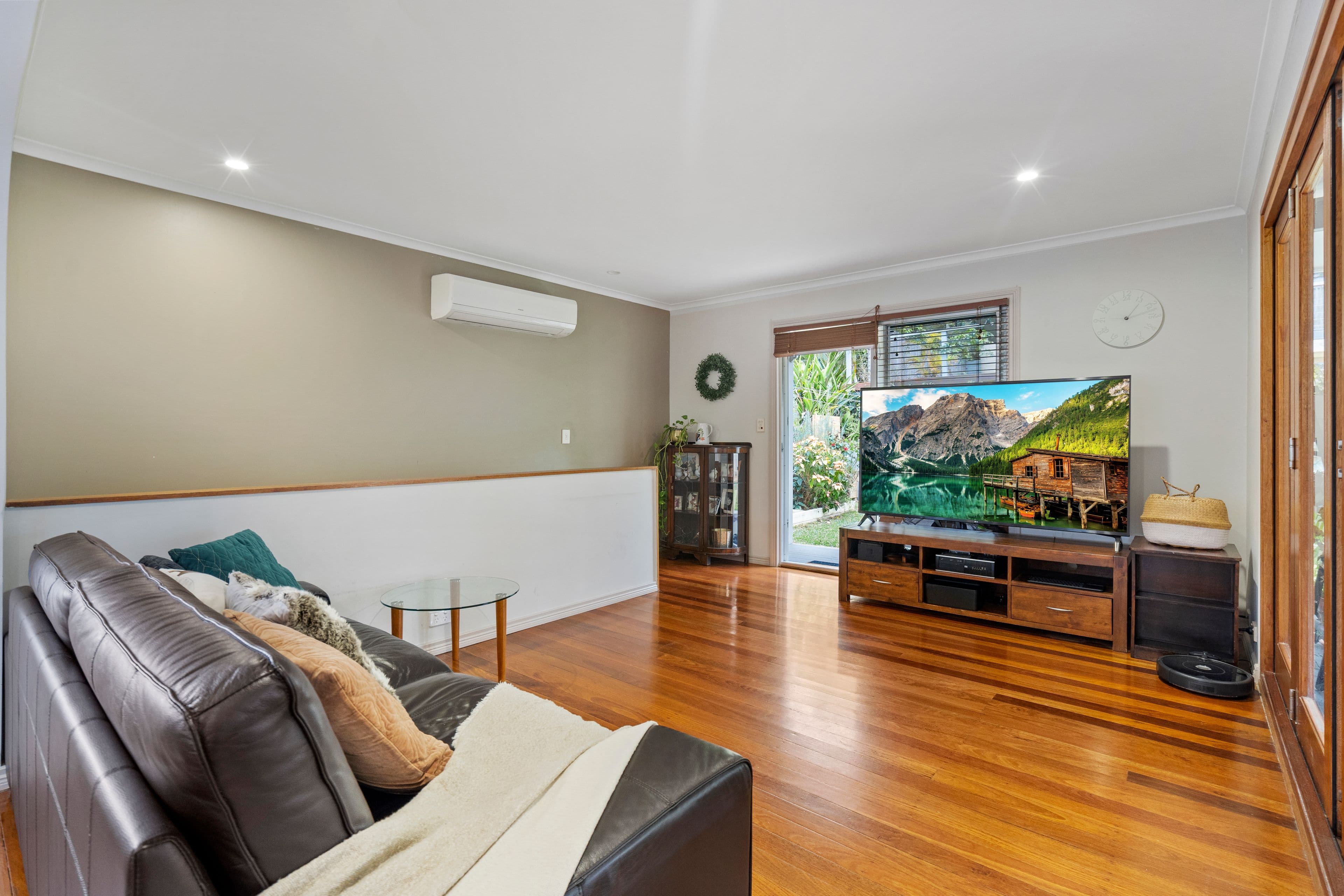 53 Dobbs Street, Holland Park West QLD 4121, Holland Park West - Thumbnail 4