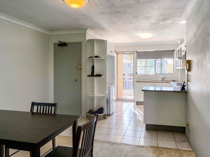 24 Baragoola Street, COORPAROO QLD 4151, Coorparoo - Thumbnail 3
