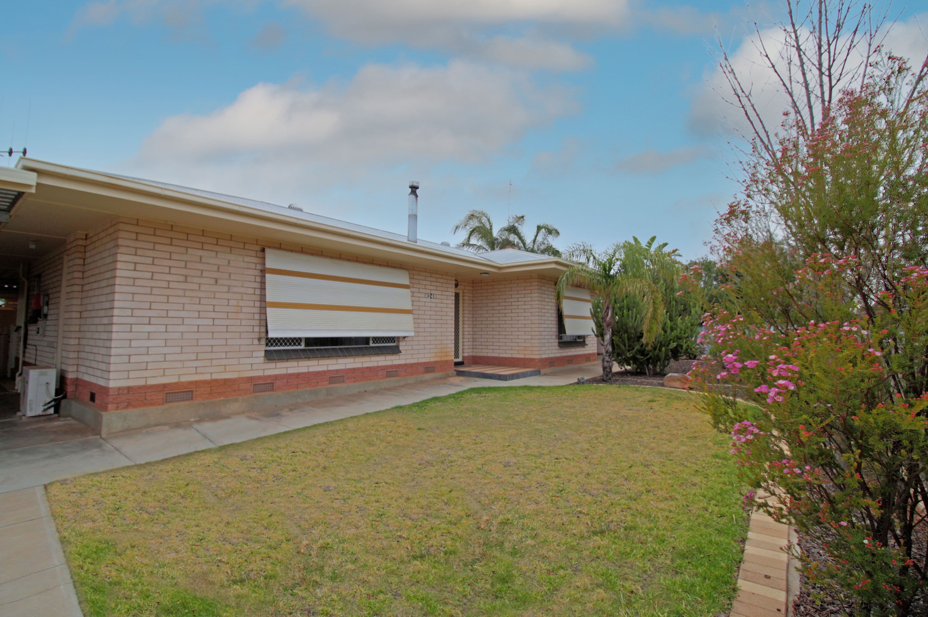 24 Coral Street, Loxton SA 5333, Loxton - Image 1