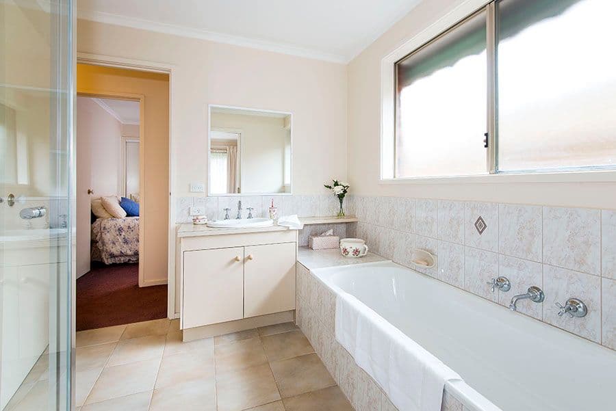 12a Romeo Court, Mill Park VIC 3082, Mill Park - Thumbnail 8
