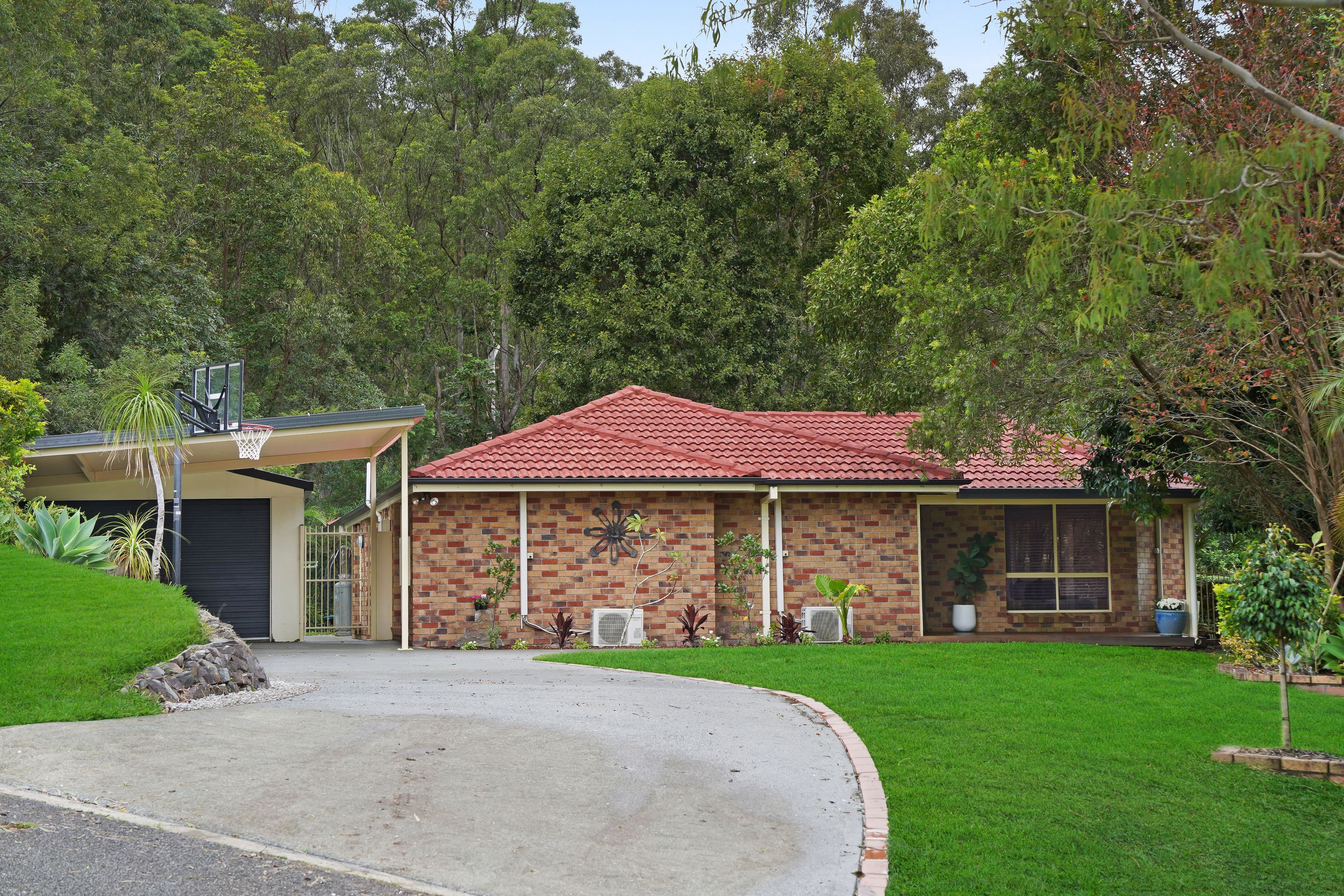 9 Milkbush Court, Bonogin QLD 4213, Bonogin - Thumbnail 3