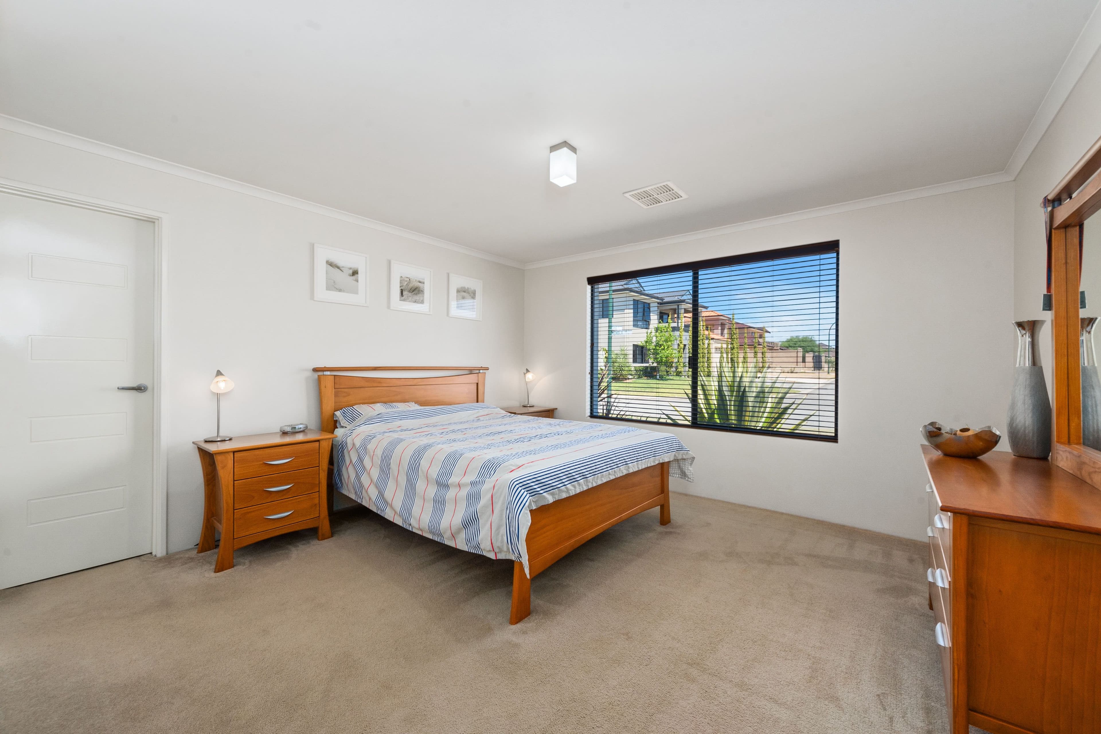 47 Kembla Circle, Madeley WA 6065, Madeley - Thumbnail 4