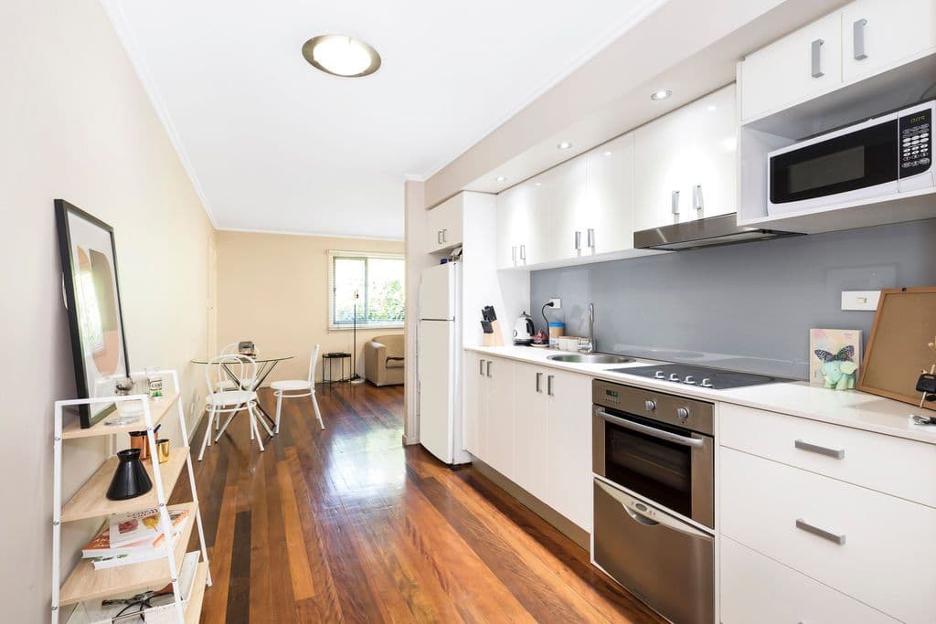 15 Cyril Street, Camp Hill QLD 4152, Camp Hill - Image 1