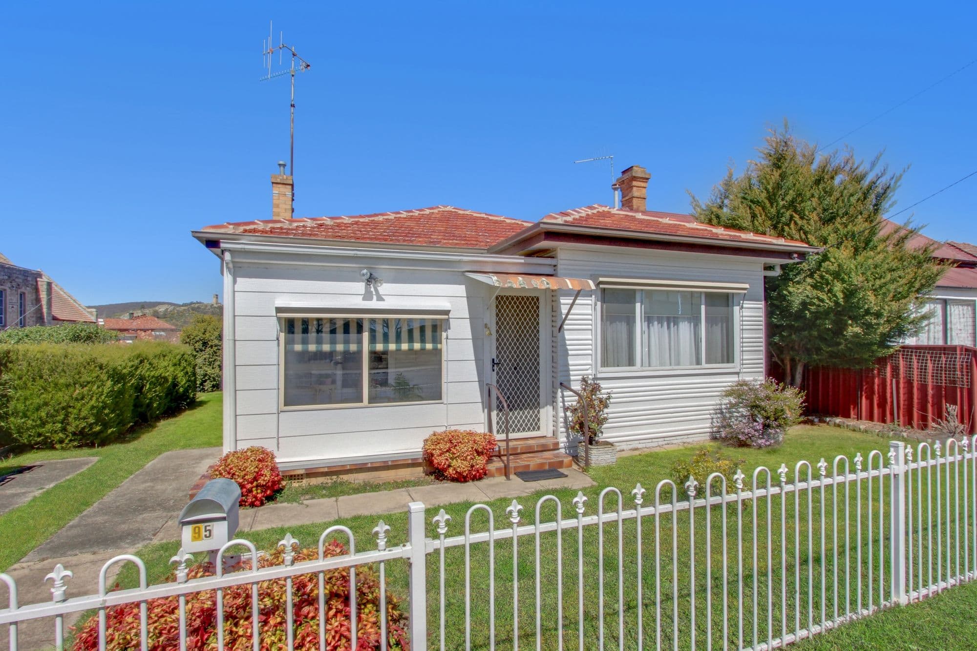 95 Lagoon Street, Goulburn - Image 1