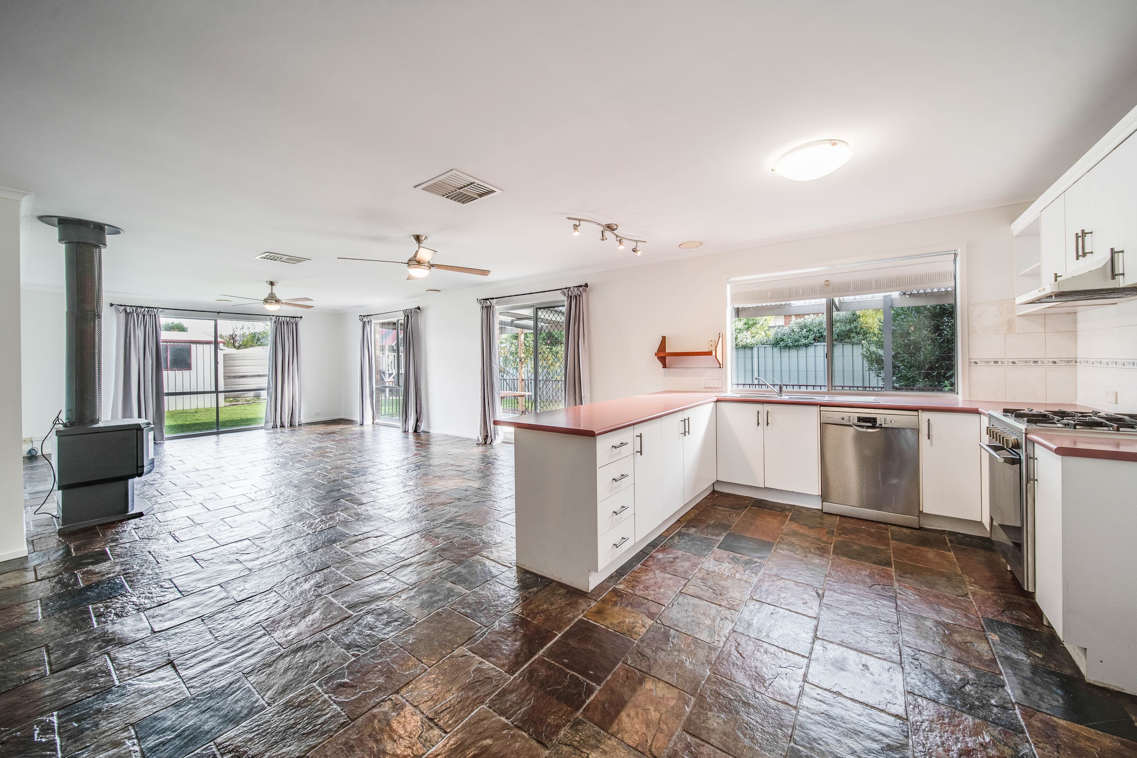 8 Medusa Street, Strathfieldsaye VIC 3551, Strathfieldsaye - Thumbnail 6