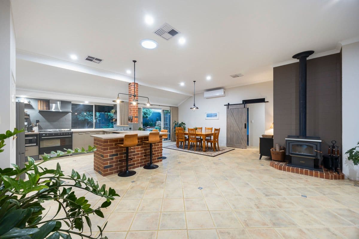 138 Lagoon Drive, Yanchep WA 6035, Yanchep - Thumbnail 4