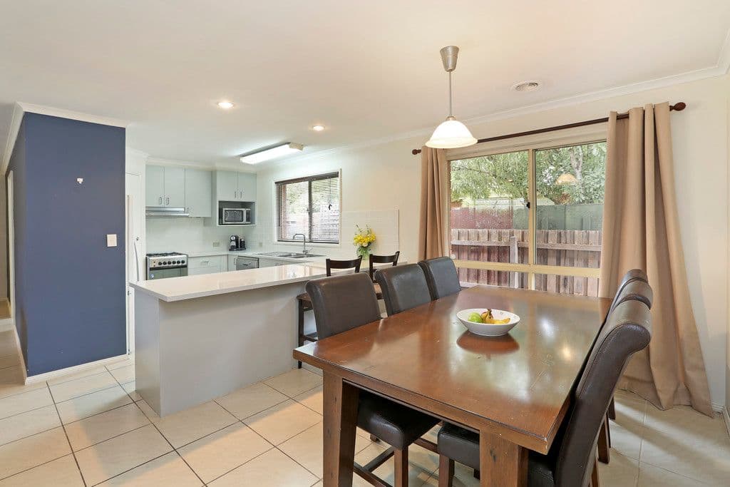 33 Cameron Crescent, Lara VIC 3212, Lara - Thumbnail 4