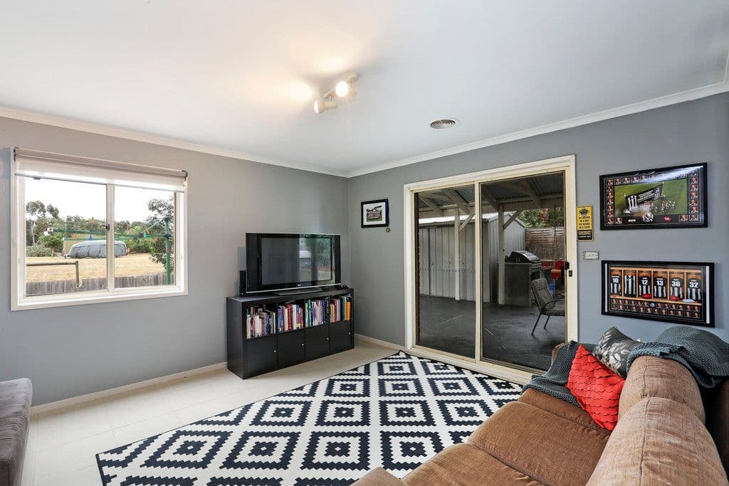 33 Cameron Crescent, Lara VIC 3212, Lara - Thumbnail 5