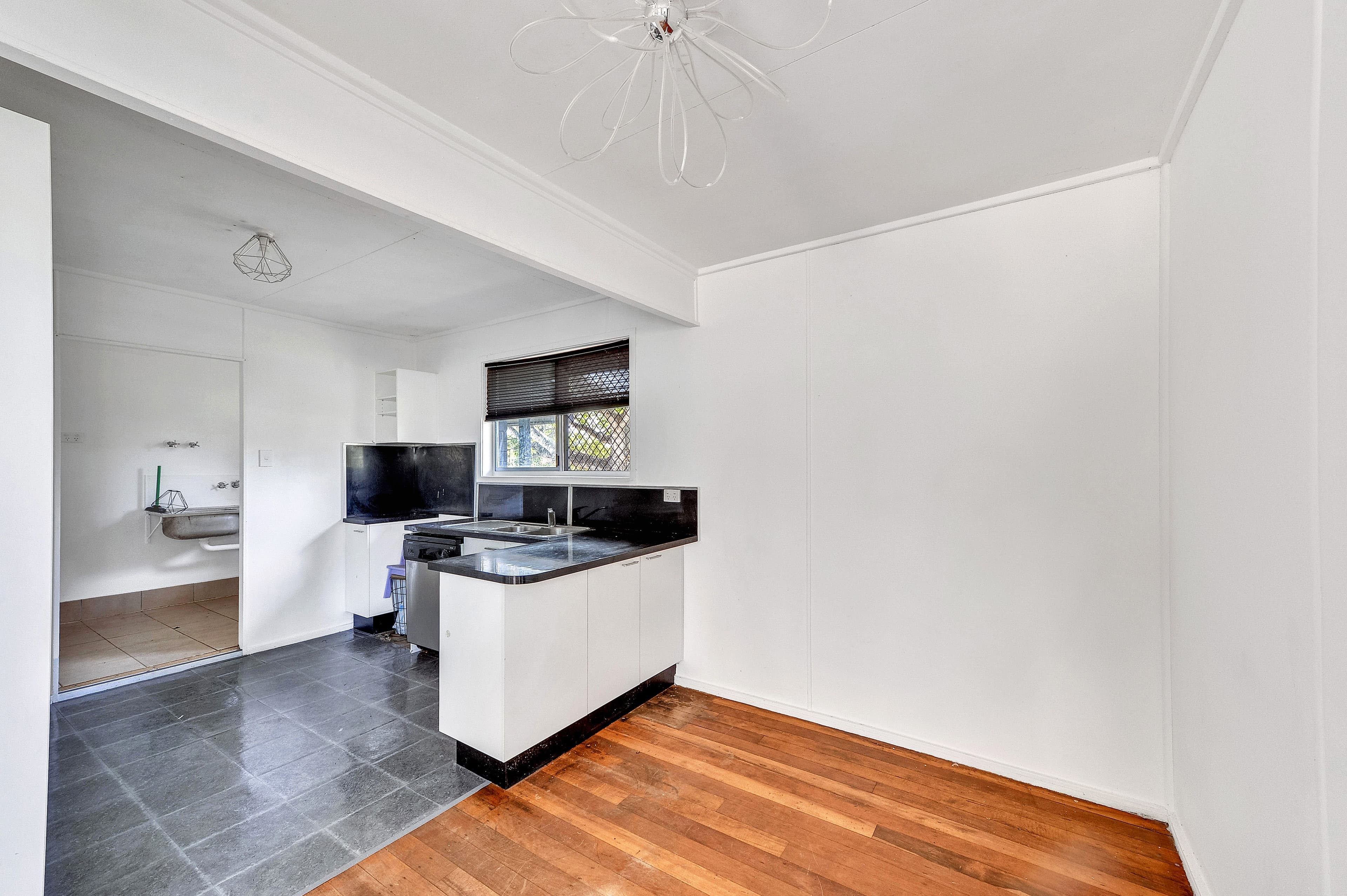 101 Julie Road, Ellen Grove QLD 4078, Ellen Grove - Thumbnail 4